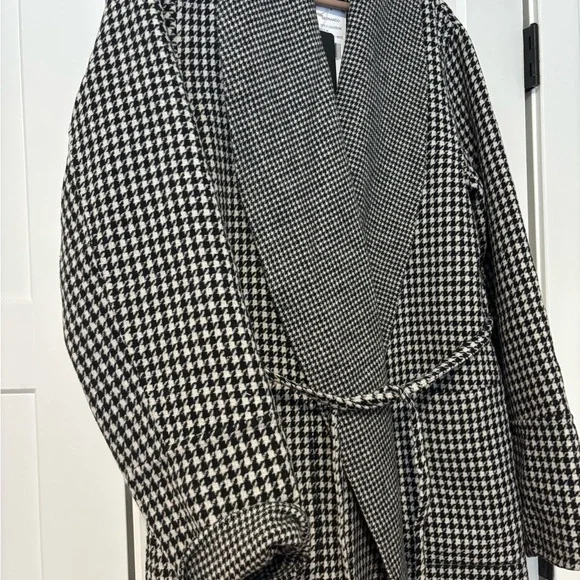 🤍 Bernardo Houndstooth Longline Coat – NWT, Size M 🖤 - Picture 5 of 9